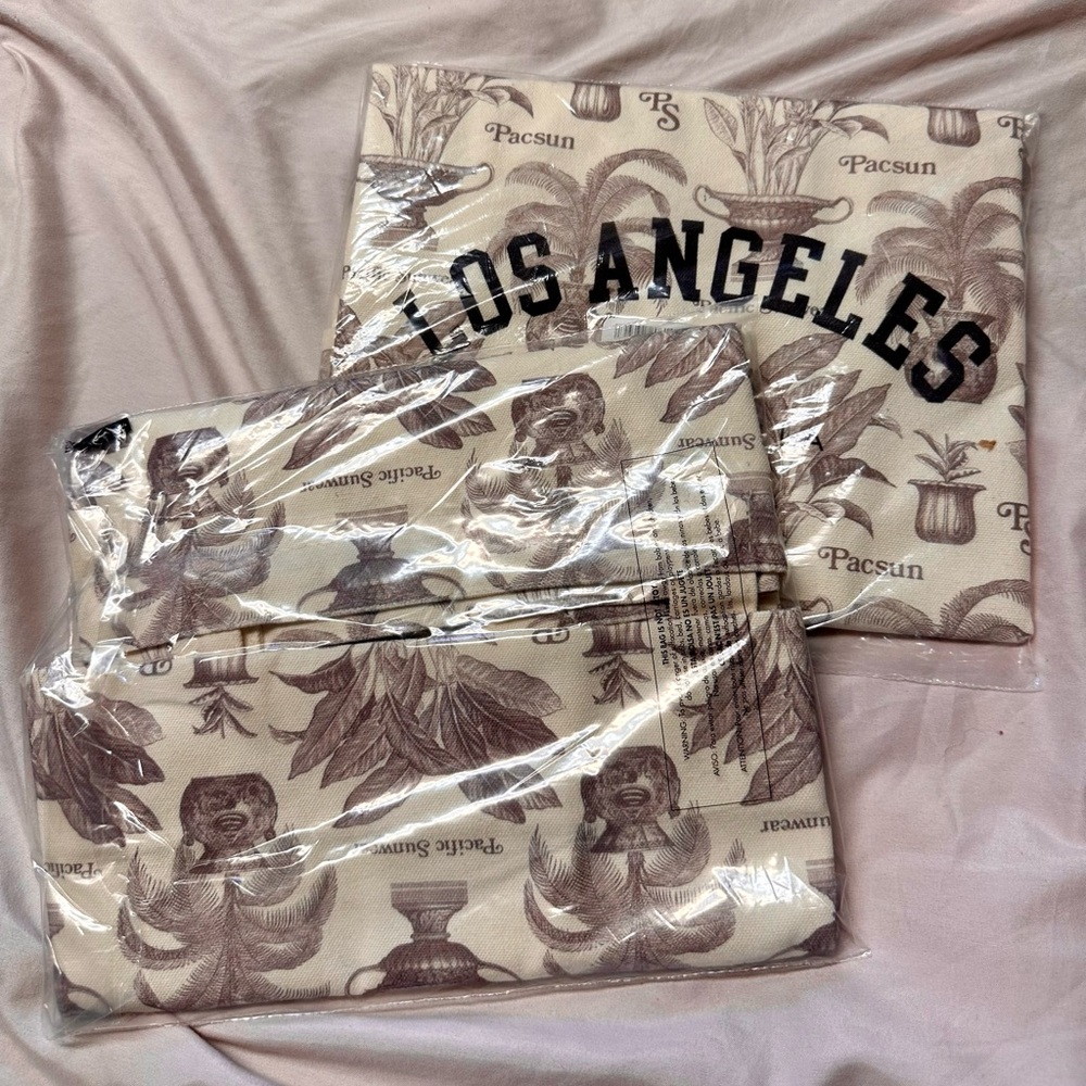 Pacsun “Los Angeles” Etoile Monogram Tote Bag